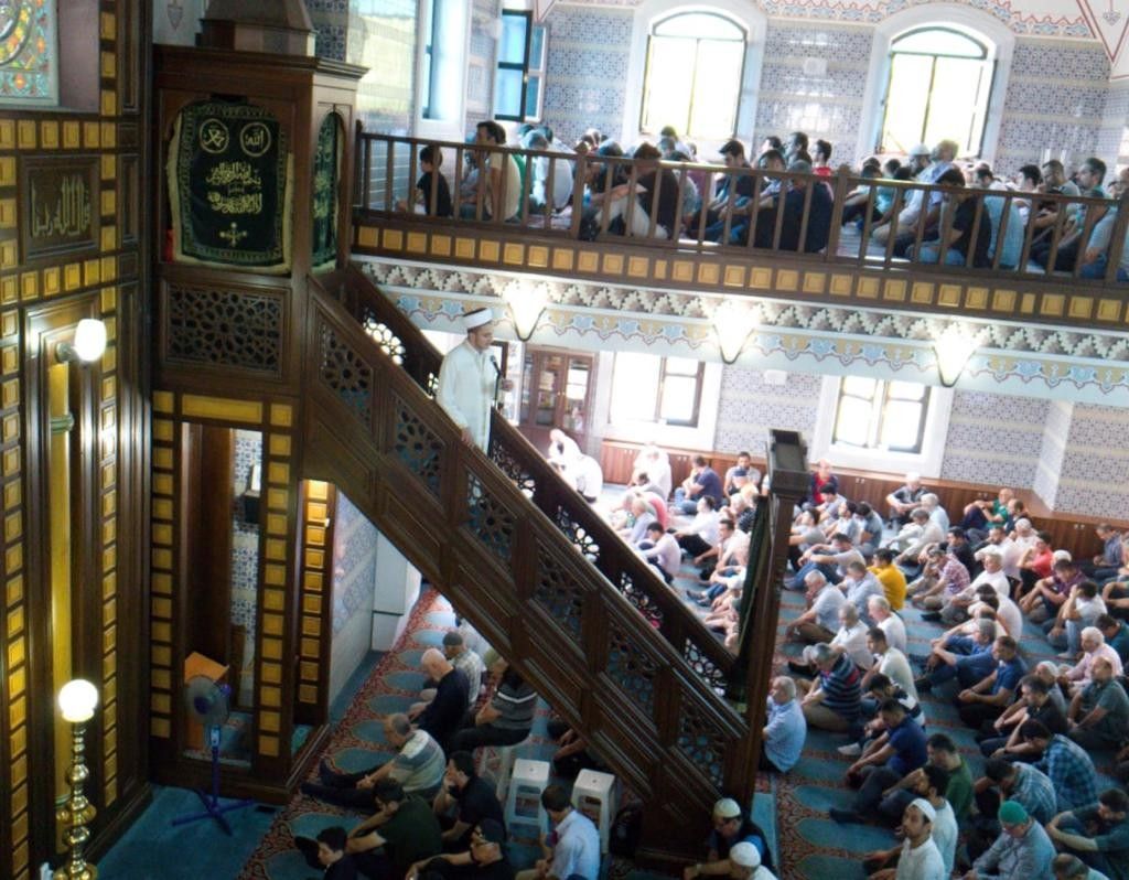 GELECEĞİN HATİPLERİ YETİŞİYOR