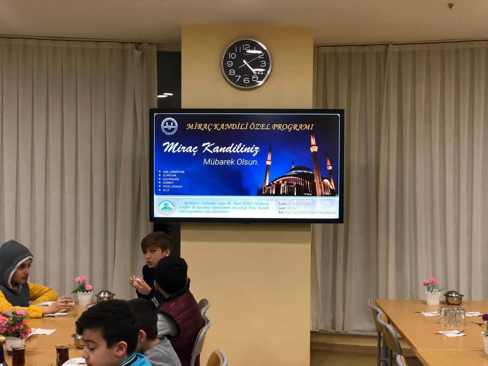 Günahsız bedenlerden, ORUÇLU MİRAÇ