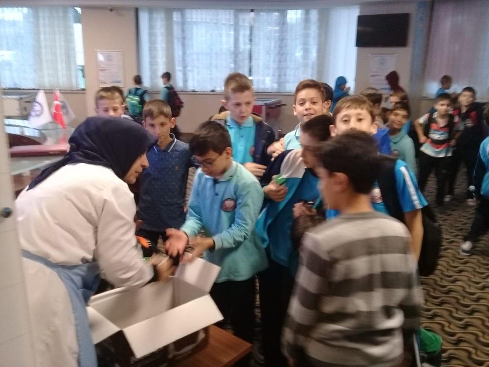 Öğrencilerimize Cuma Günü Beslenme