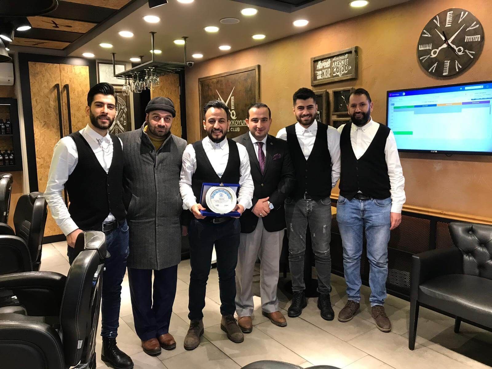 Güzellikler Yapanı Allah Güzel Şeylerle Karşılaştırır