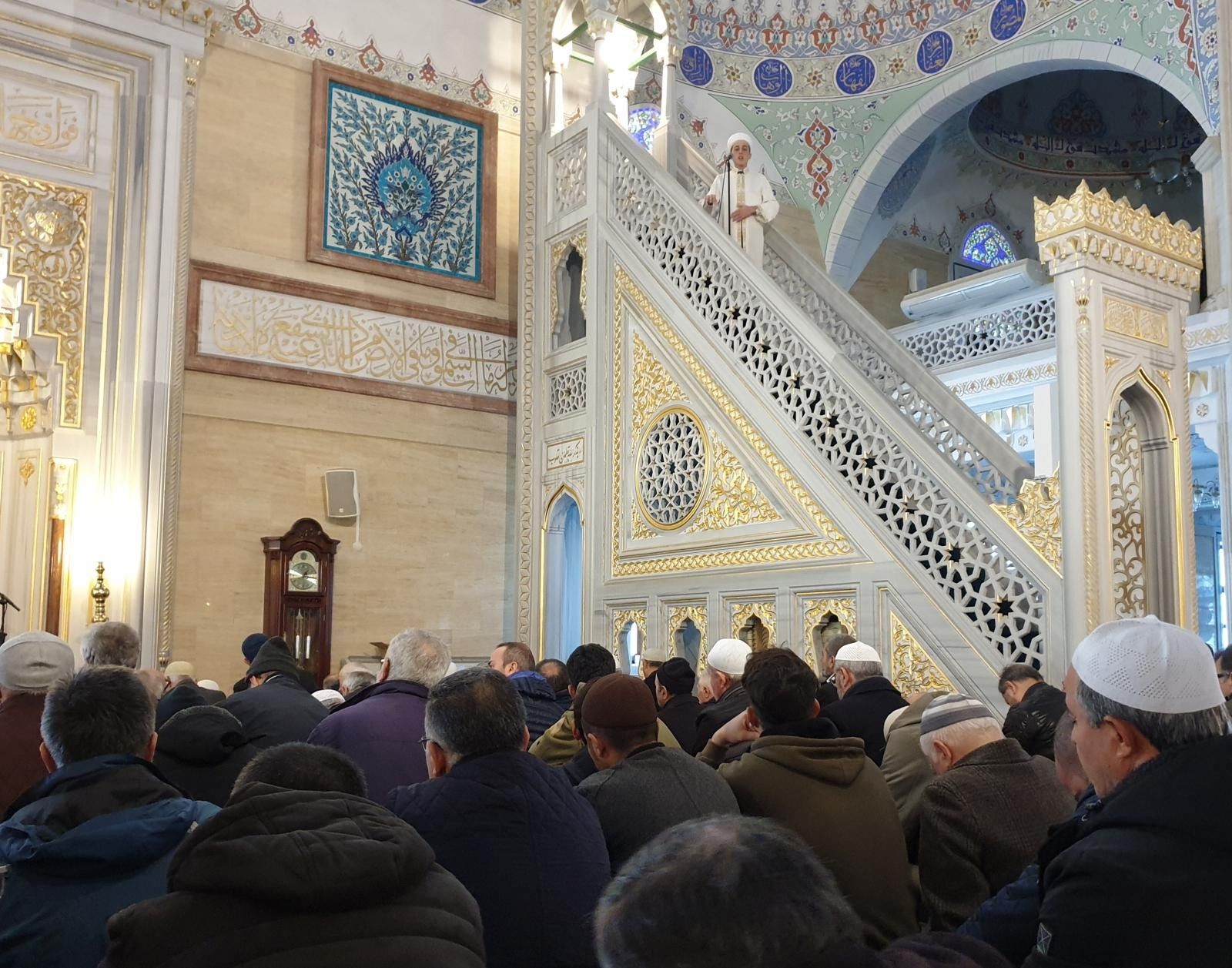 GELECEĞİN HATİPLERİ YETİŞİYOR