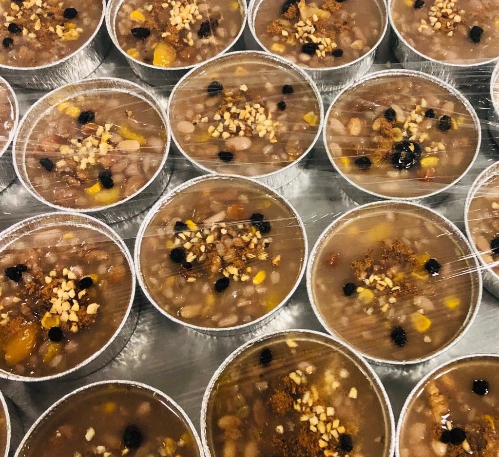 ÖĞRENCİLERİMİZE AŞURE TATLISI İKRAMI