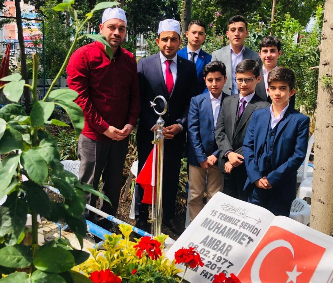 15 TEMMUZ  ŞEHİTLERİMİZİ UNUTMADIK UNUTTURMAYACAĞIZ